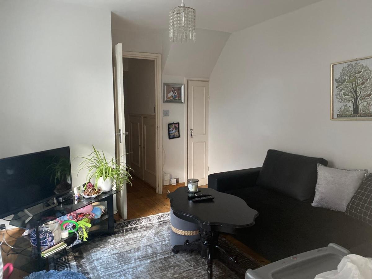 A Lovely Guest Room In West London Kültér fotó